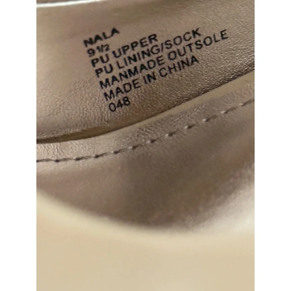 Steve Madden Nala Nude Patent Platform Pumps Gold Sole Stiletto Heels Size 9.5